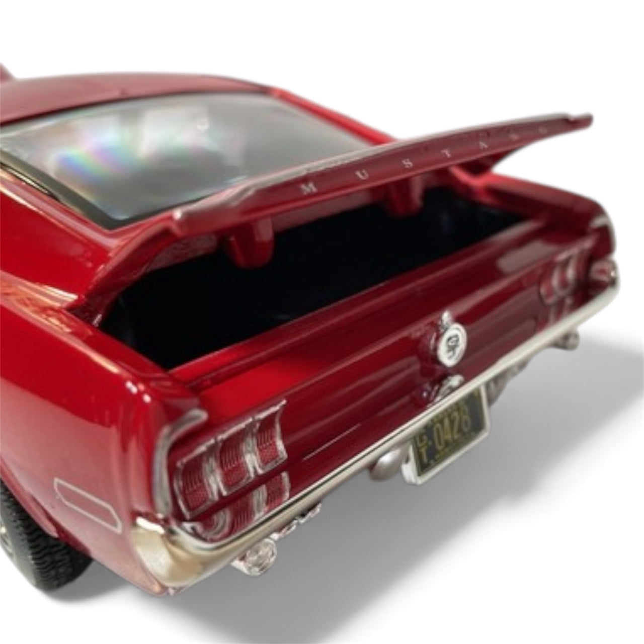 Maisto 1:18 Ford Mustang v8 GT Cobra Jet 428 V8 1968 Red SE Edition