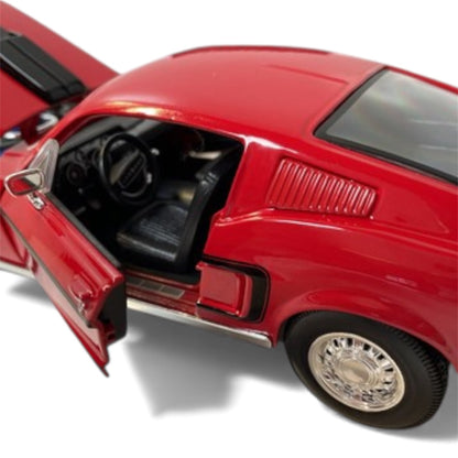 Maisto 1:18 Ford Mustang v8 GT Cobra Jet 428 V8 1968 Red SE Edition