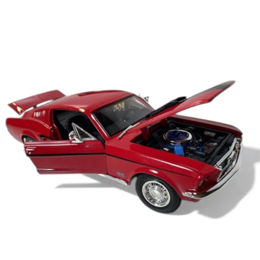 Maisto 1:18 Ford Mustang v8 GT Cobra Jet 428 V8 1968 Red SE Edition