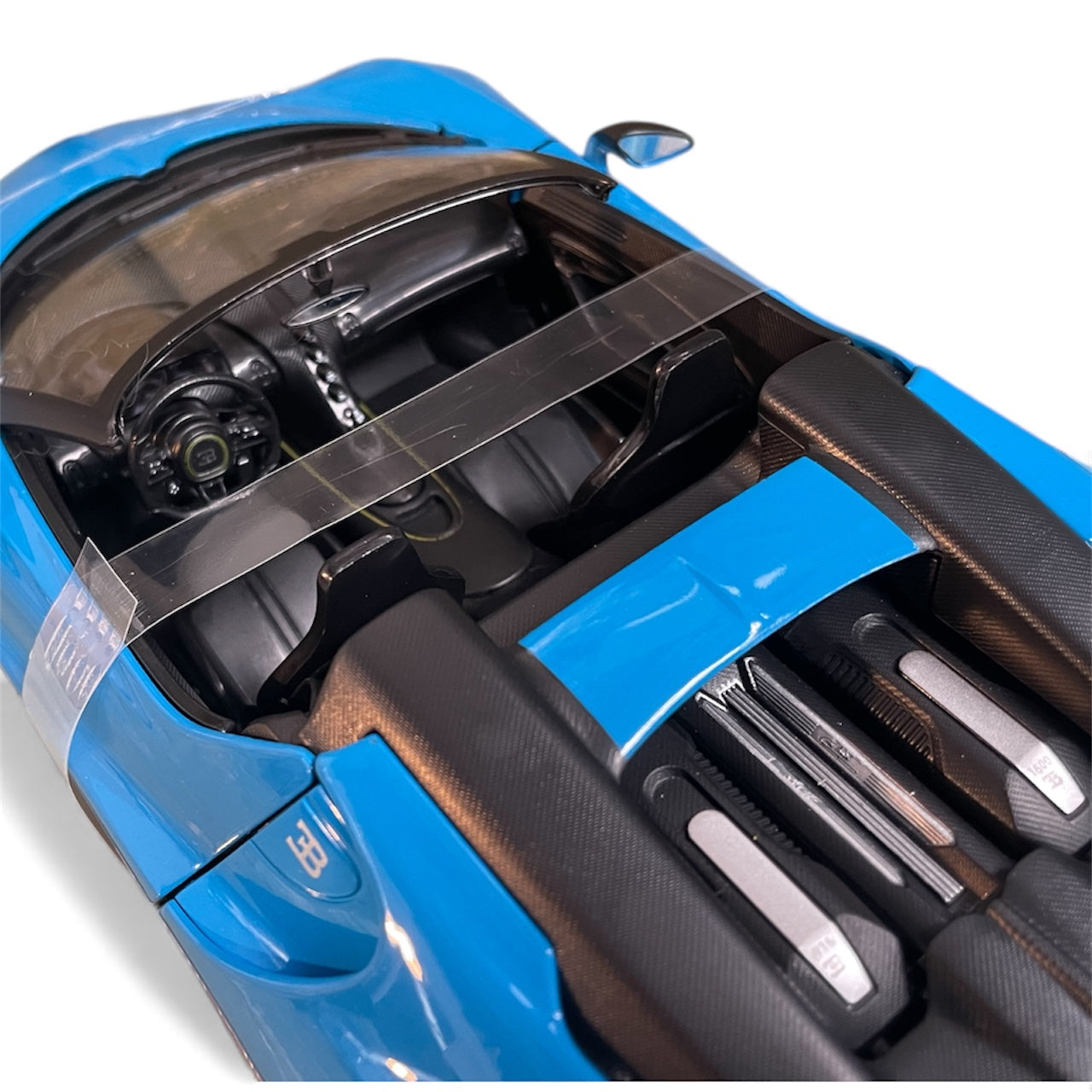 Maisto 1:18 Bugatti Mistral W16 Blue Diecast Model SE Edition
