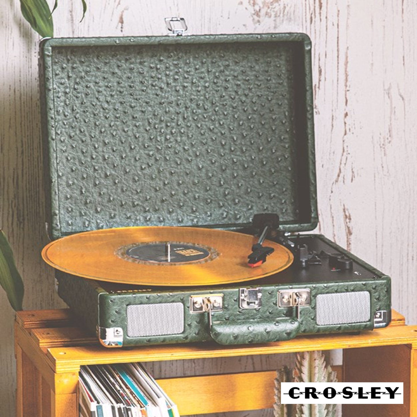 Speical Offer - Crosley Cruiser Plus Bluetooth Turntable Retro Briefcase Style Ostrich Green
